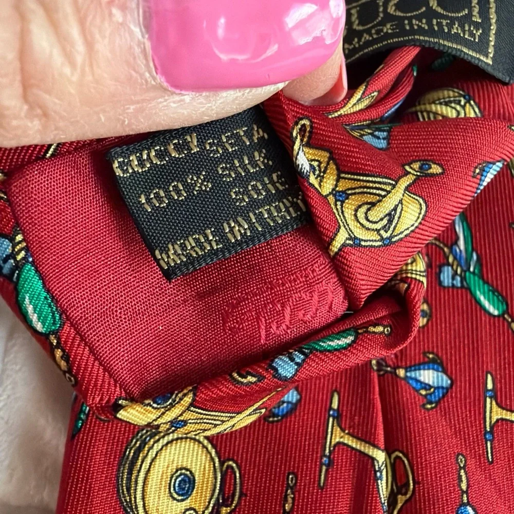 Vintage Gucci Fly Fishing Reel Bait Silk  Tie Necktie Italy - Picture 4 of 6